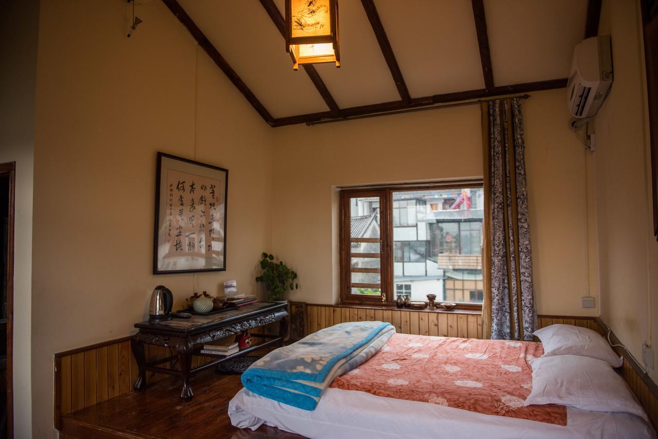 The Lily Pad Inn Дали Екстериор снимка